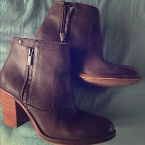 Beautiful Lucky Brand Leather Booties